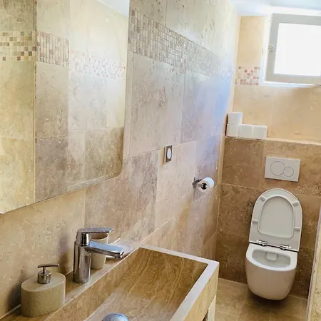 Maison En Front De Sur La De Portissol