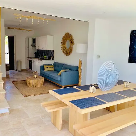 Semesterbostad Maison En Front De Sur La De Portissol *