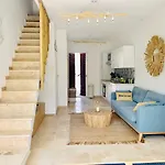 Maison En Front De Sur La De Portissol
